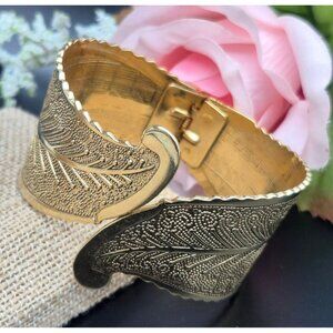 Gold Tone Etched Leaf Hinged Bangle Bracelet Boho Statement One Size Clamper